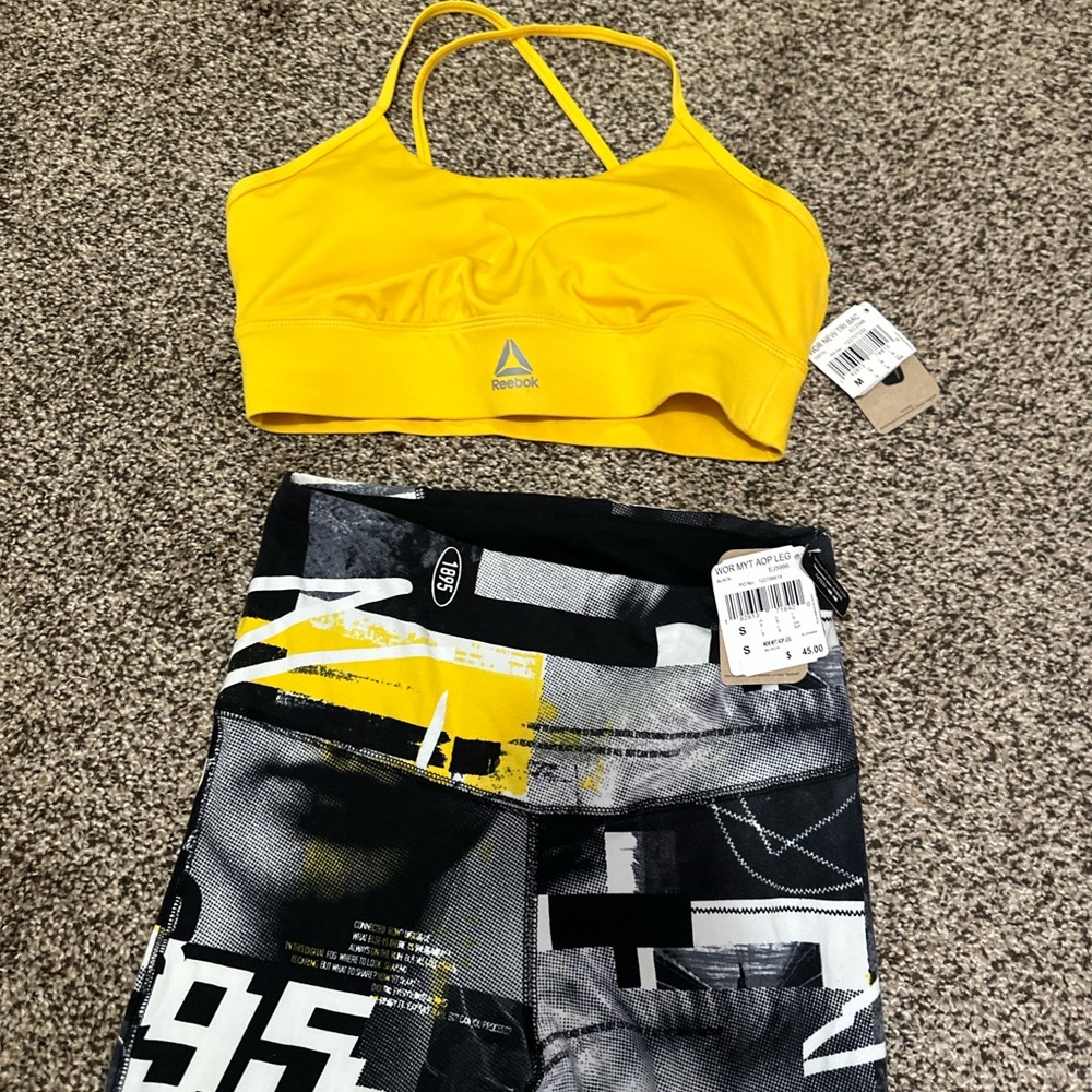 Brand New Reeboks leg set - Picture 3 of 4